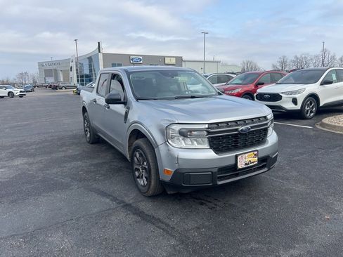 Used 2023 Ford Maverick XLT image 3