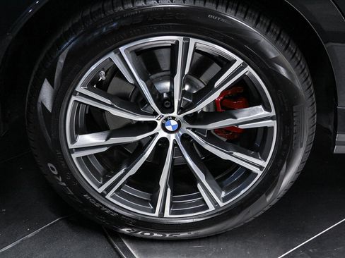 Used 2025 BMW X6 M60i AWD/4WD image 8