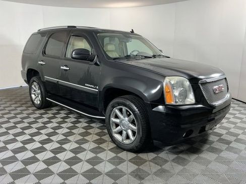Used 2007 GMC Yukon Denali AWD/4WD image 3