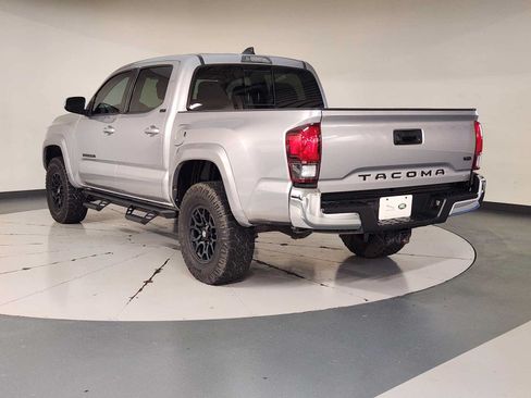 Used 2021 Toyota Tacoma SR5 RWD image 6