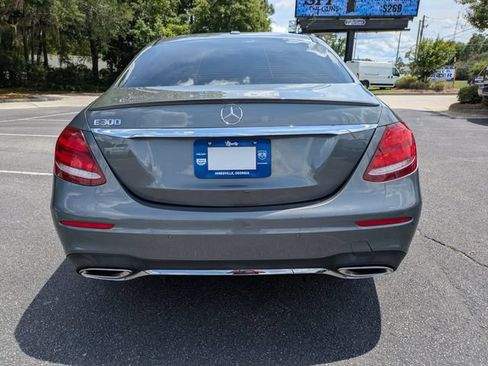 Used 2019 Mercedes-Benz E 300 image 5
