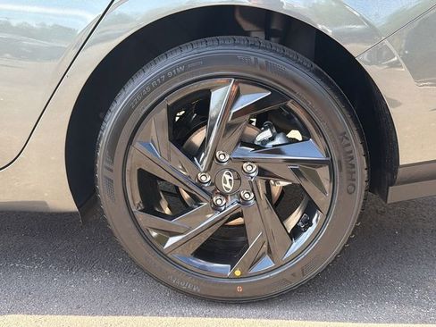 New 2026 Hyundai Elantra Sport FWD image 19
