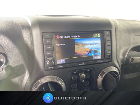 Used 2017 Jeep Wrangler Unlimited Sport AWD/4WD image 2