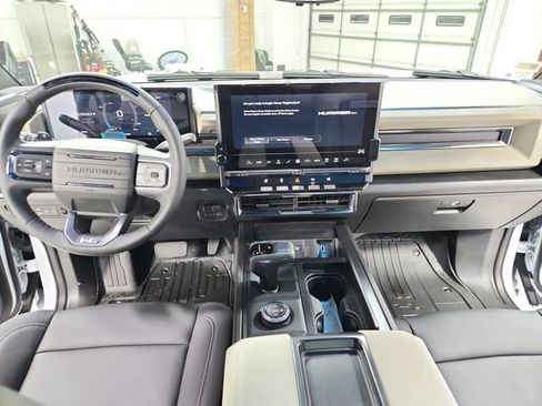 New 2026 GMC Hummer EV 4x4 Crew Cab w/ LPO, Dark Essentials Package image 25