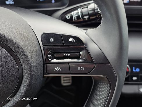 Certified 2025 Hyundai Elantra Sport FWD image 26