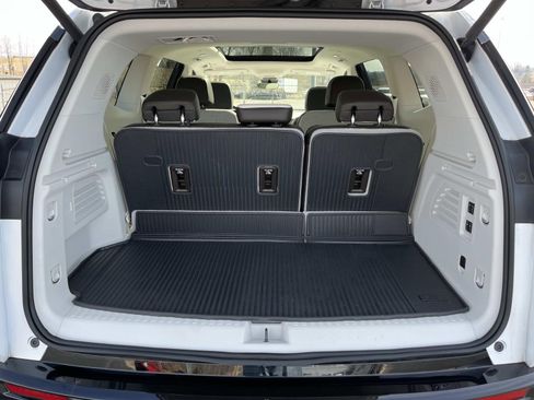 Used 2024 GMC Acadia Denali w/ Super Cruise Package image 22