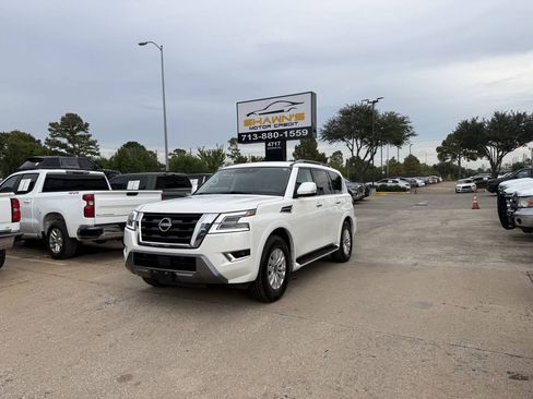 Used 2023 Nissan Armada SV RWD image 3