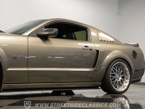 Used 2005 Ford Mustang GT RWD image 23