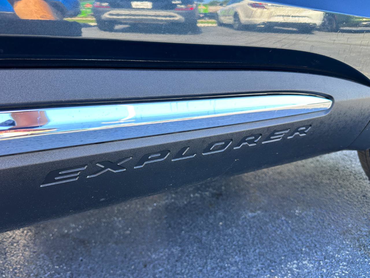 Used 2022 Ford Explorer XLT w/ Equipment Group 202A AWD/4WD image 80