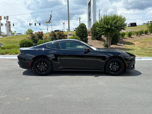 Used 2024 Ford Mustang Premium RWD image 6