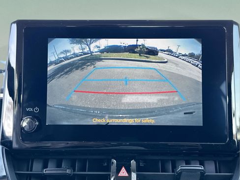 Used 2023 Toyota Corolla LE image 15