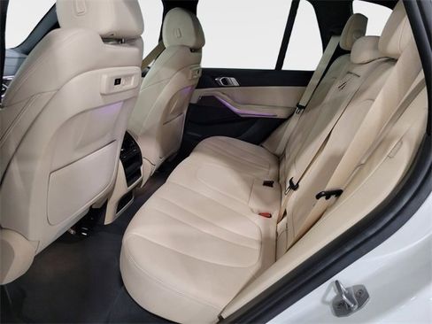 Used 2020 BMW X5 sDrive40i image 29