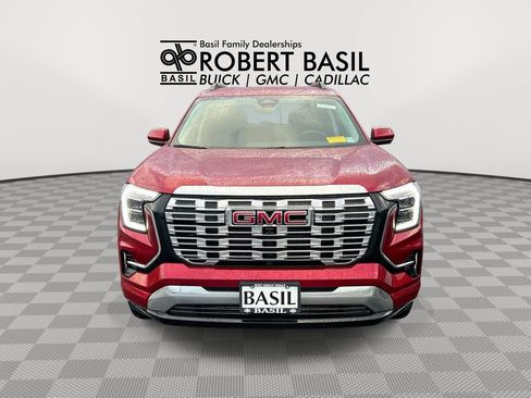 Used 2026 GMC Terrain Denali AWD/4WD image 3