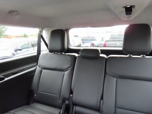 New 2025 Ford Expedition Max Active image 20