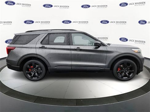 Certified 2020 Ford Explorer ST w/ ST Street Pack image 6
