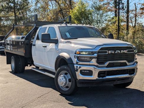 New 2026 RAM 5500 Tradesman w/ Chrome Appearance Group image 2
