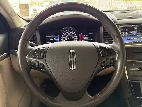 Used 2015 Lincoln MKS w/ Equipment Group 101A FWD image 20