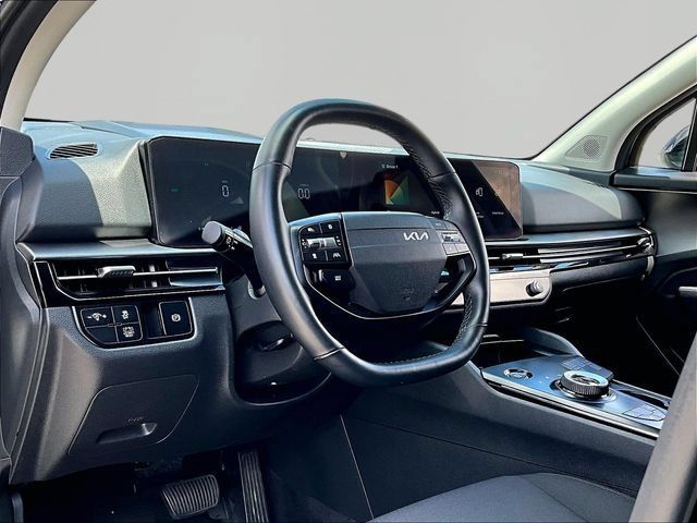 Used 2026 Kia Sportage LX FWD image 8