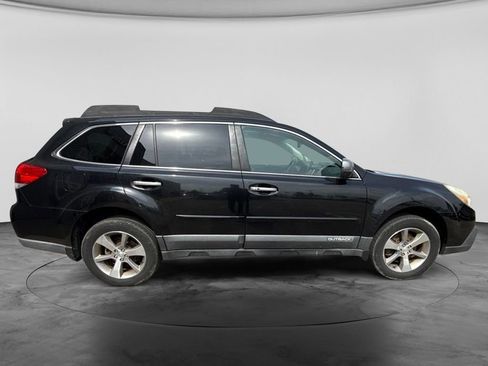 Used 2013 Subaru Outback 3.6R Limited AWD/4WD image 10
