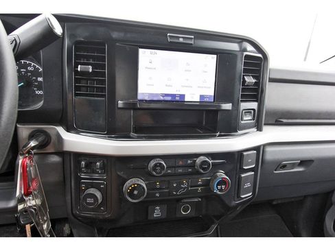Used 2025 Ford F250 XLT image 21