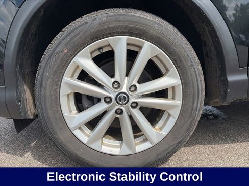 Used 2019 Nissan Rogue Sport SV AWD/4WD image 10