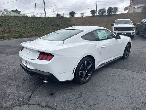 New 2025 Ford Mustang Coupe image 7