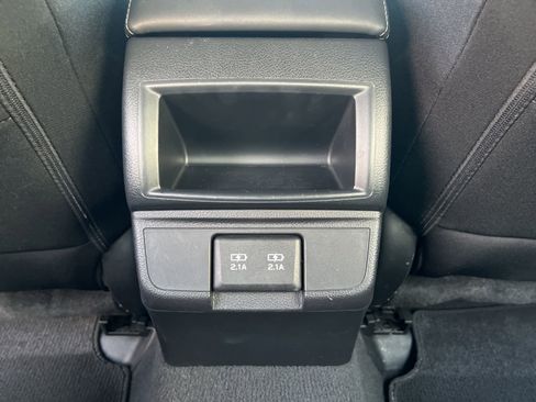 Used 2019 Subaru Legacy 2.5i Premium AWD/4WD image 34