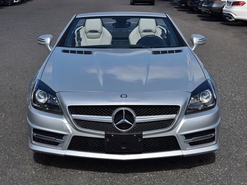 Used 2015 Mercedes-Benz SLK 250 w/ Premium Package image 47