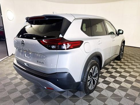 Used 2021 Nissan Rogue SV AWD/4WD image 5