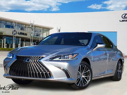 New 2025 Lexus ES 350 w/ Premium Package