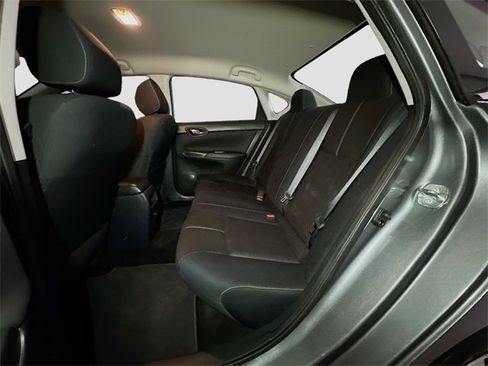 Used 2017 Nissan Sentra S image 19