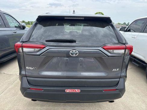 Certified 2023 Toyota RAV4 XLE FWD image 6