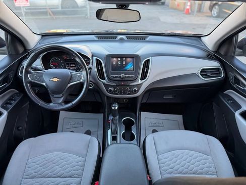 Used 2018 Chevrolet Equinox LT image 27