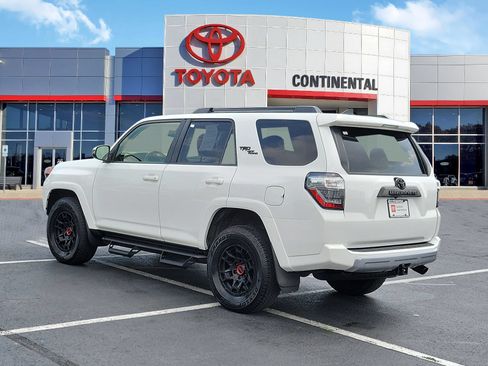 Certified 2022 Toyota 4Runner TRD Off-Road Premium w/ TRD Black Wheel Package (TMS) AWD/4WD image 4