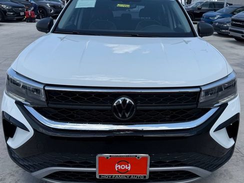Used 2024 Volkswagen Taos S w/ MDO Package FWD image 4