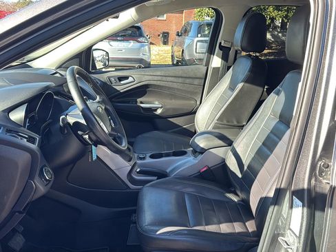 Used 2014 Ford Escape SE w/ Equipment Group 201A image 10