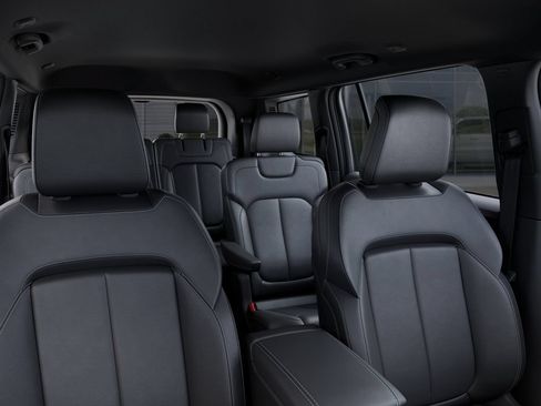 New 2025 Jeep Grand Cherokee L Limited w/ Black Appearance Package AWD/4WD image 27