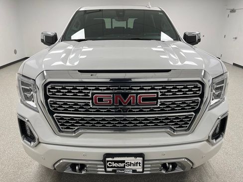 Used 2020 GMC Sierra 1500 Denali w/ Technology Package AWD/4WD image 3
