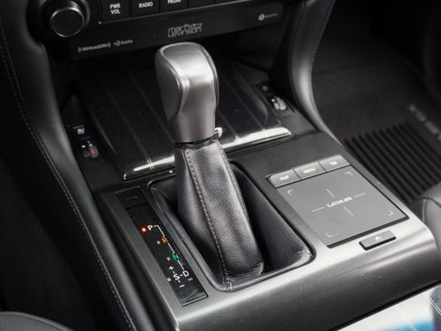 Used 2022 Lexus GX 460 Premium w/ Accessory Package AWD/4WD image 28