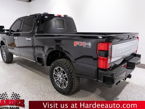 Used 2026 Ford F250 Platinum w/ Platinum Plus Package AWD/4WD image 3