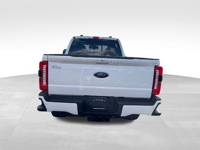 New 2026 Ford F250 Lariat w/ Black Appearance Package