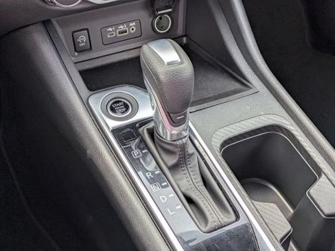 Used 2025 Nissan Sentra SV FWD image 23