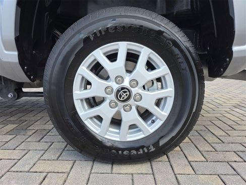 Certified 2025 Toyota Tacoma SR5 image 19