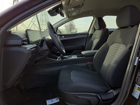 New 2026 Kia K5 LXS FWD image 5