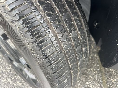 Used 2025 Kia Sorento SX image 35