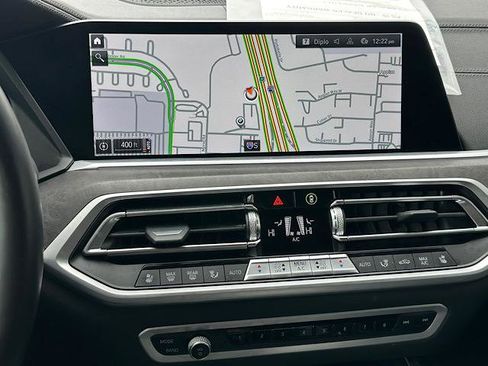 Certified 2022 BMW X7 xDrive40i w/ M Sport Package image 28