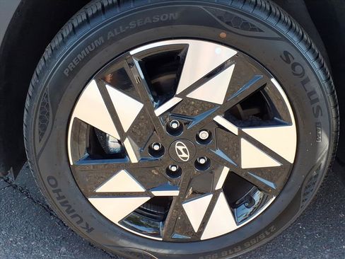 Certified 2025 Hyundai Kona SEL image 9