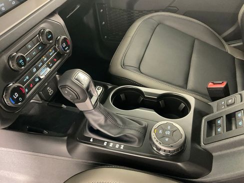 New 2026 Ford Bronco Outer Banks AWD/4WD image 19