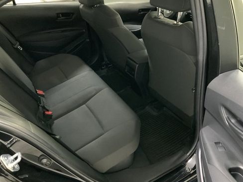 Used 2022 Toyota Corolla LE image 18