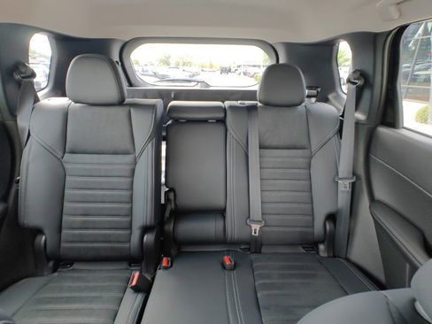 New 2025 Mitsubishi Outlander SE image 21